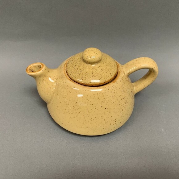 Pier 1 One Imports Stoneware Teapot Yellow Dishwasher Microwave Safe - Picture 2 of 10